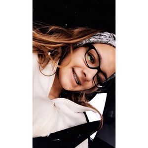 Meet your Posher, Brianna